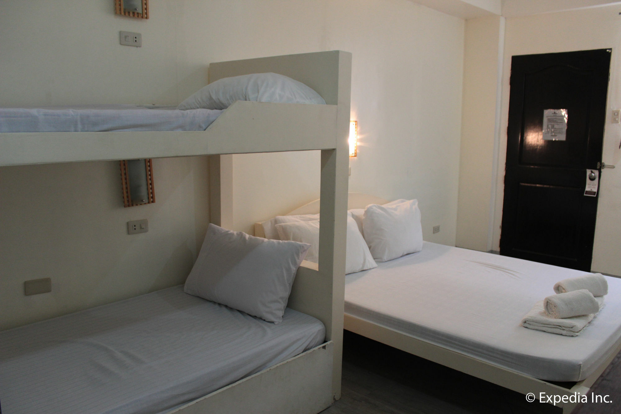 Reddoorz Plus Near Vigan Convention Center Eksteriør bilde