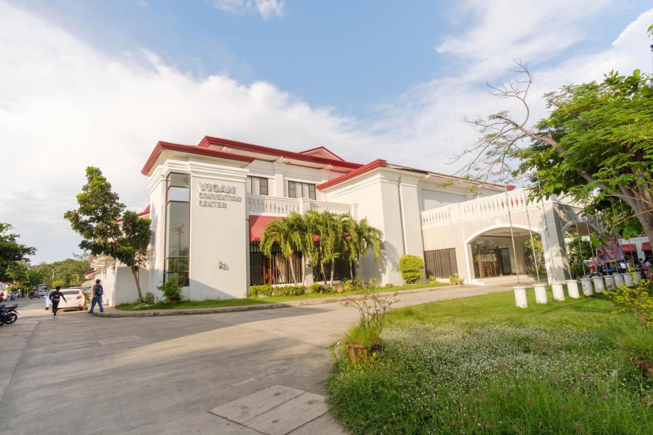 Reddoorz Plus Near Vigan Convention Center Eksteriør bilde